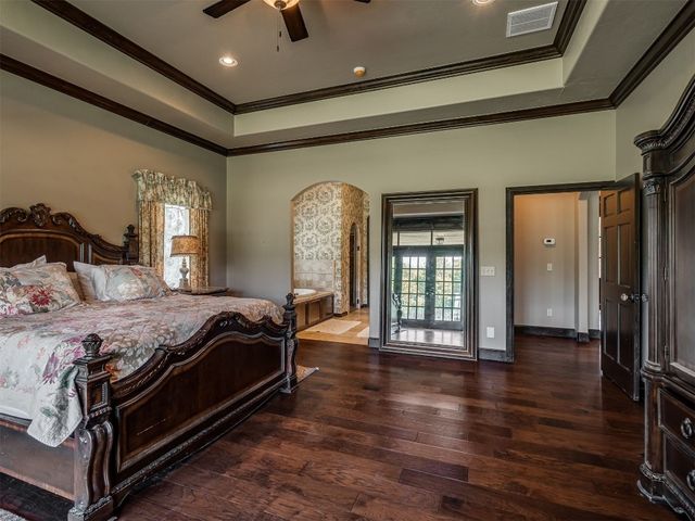 10925 San Lorenzo Drive, Oklahoma City, OK 73173