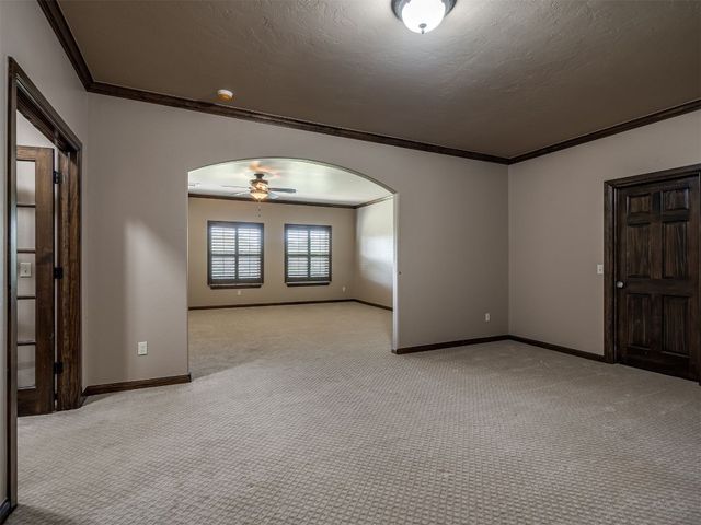 10925 San Lorenzo Drive, Oklahoma City, OK 73173