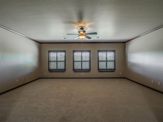 10925 San Lorenzo Drive, Oklahoma City, OK 73173