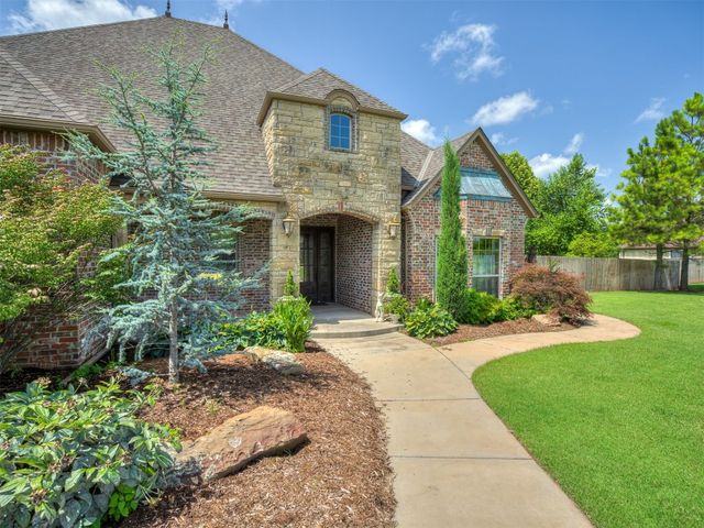 10925 San Lorenzo Drive, Oklahoma City, OK 73173