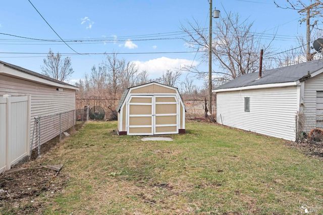 6590 S Huron River Drive, South Rockwood, MI 48179