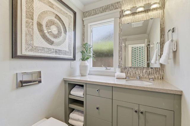 1564 Wessex Avenue, Los Altos, CA 94024