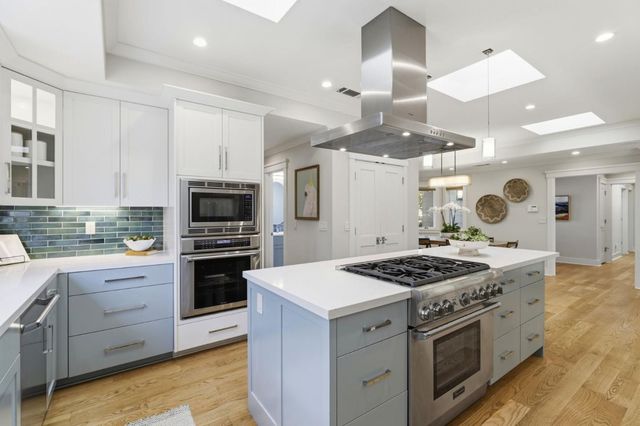 1564 Wessex Avenue, Los Altos, CA 94024