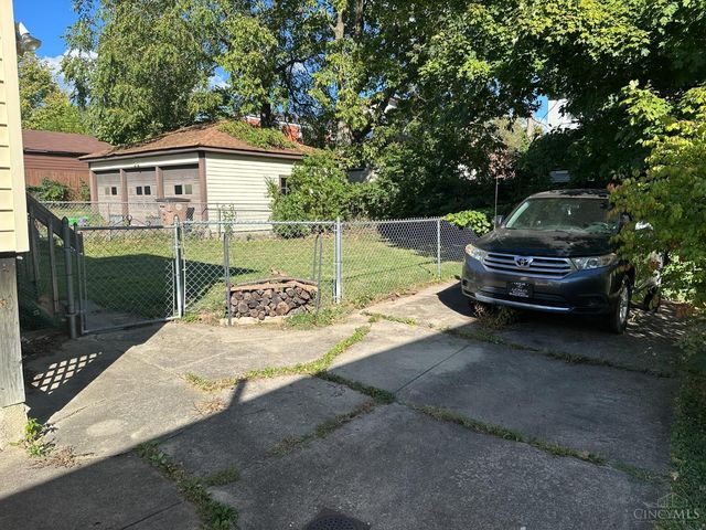 3842 Delmar Avenue, Cincinnati, OH 45211