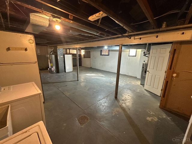 3842 Delmar Avenue, Cincinnati, OH 45211