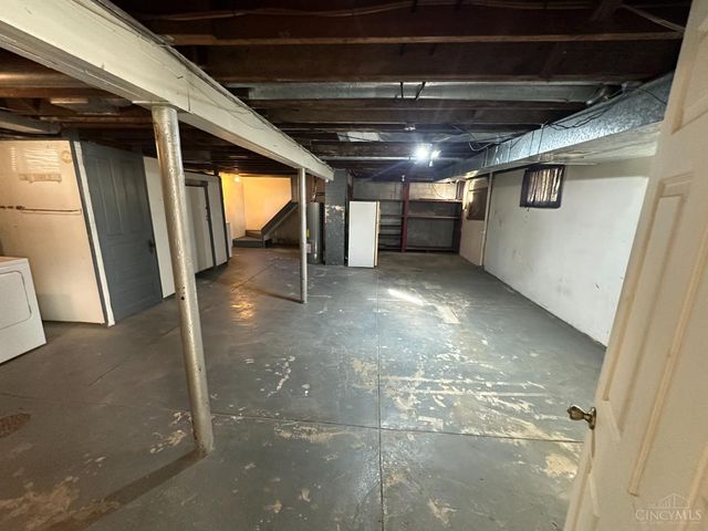 3842 Delmar Avenue, Cincinnati, OH 45211