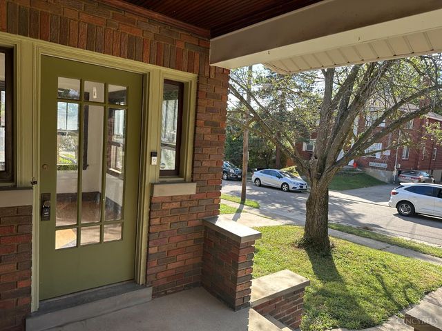 3842 Delmar Avenue, Cincinnati, OH 45211