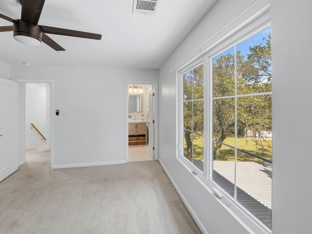 411 Carriage Oaks DR, Liberty Hill, TX 78642