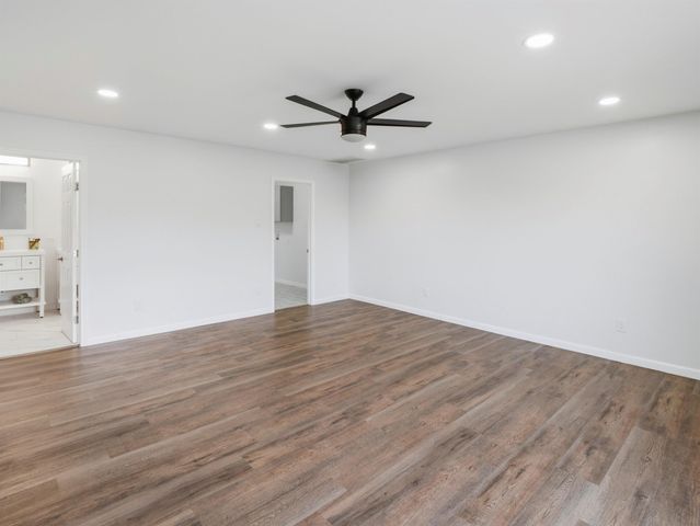 411 Carriage Oaks DR, Liberty Hill, TX 78642
