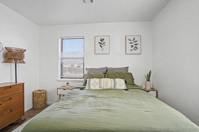 712 W 5th Street, Skiatook, OK 74070