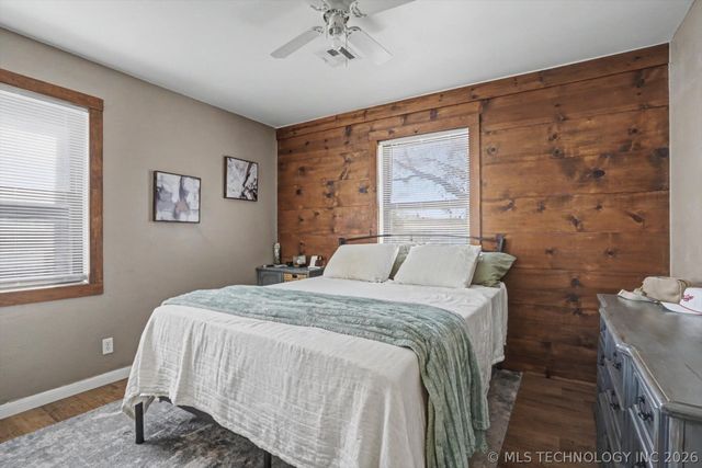 712 W 5th Street, Skiatook, OK 74070