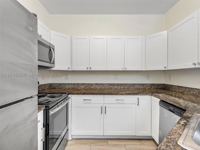 85 Gulfstream Rd 105A, Dania Beach, FL 33004