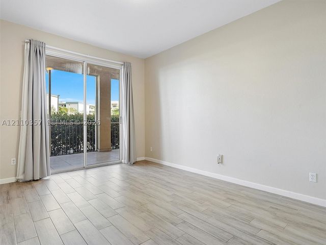 85 Gulfstream Rd 105A, Dania Beach, FL 33004