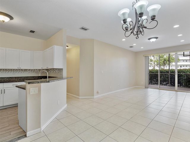 85 Gulfstream Rd 105A, Dania Beach, FL 33004