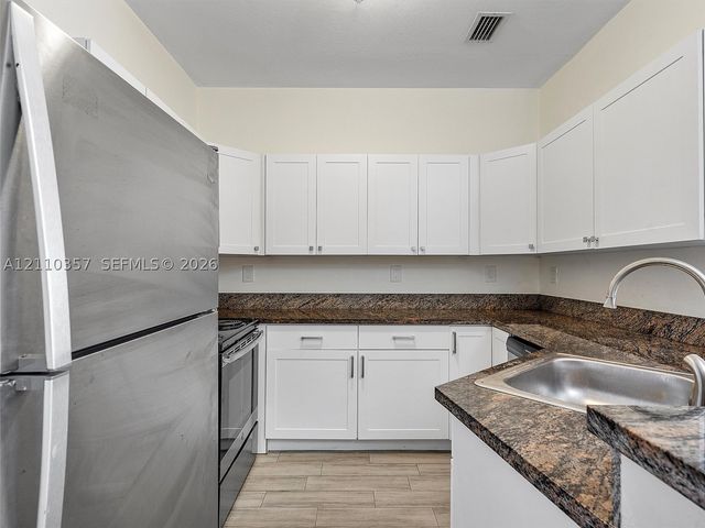 85 Gulfstream Rd 105A, Dania Beach, FL 33004