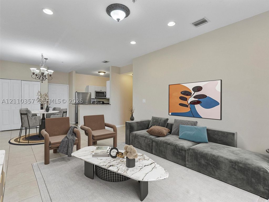 85 Gulfstream Rd 105A, Dania Beach, FL 33004