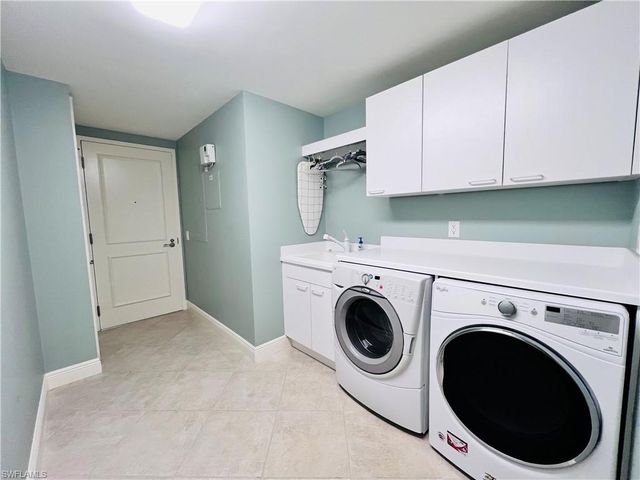 23850 Via Italia CIR 1601, Estero, FL 34134