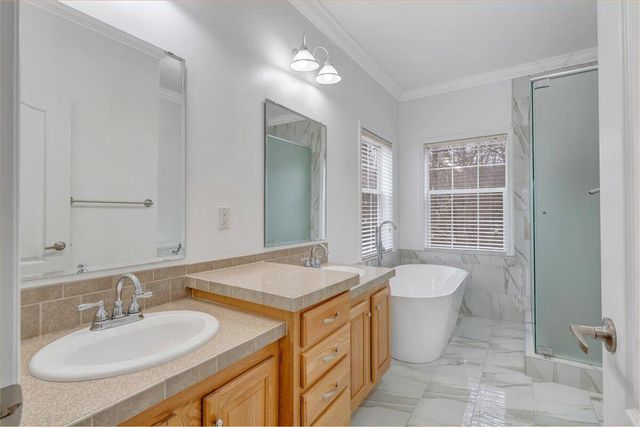 5300 Ponderosa DR, Roanoke, VA 24019