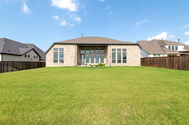 7013 Salmon Springs Drive, Argyle, TX 76226