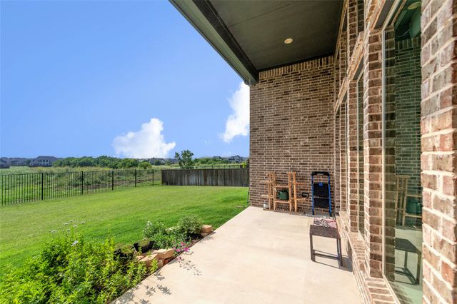 7013 Salmon Springs Drive, Argyle, TX 76226