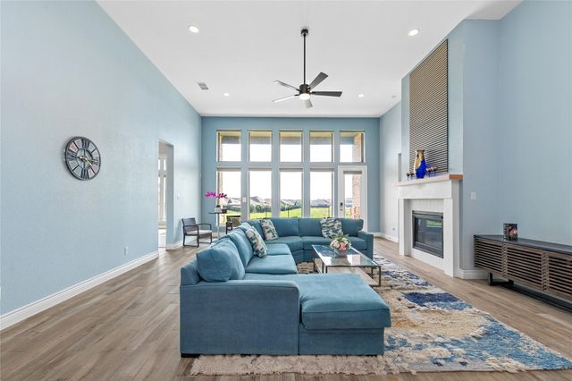 7013 Salmon Springs Drive, Argyle, TX 76226