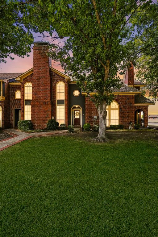 136 Cobblestone Row, Denton, TX 76207 — exterior