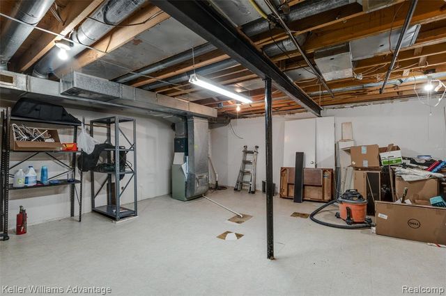 21320 E Glen Haven Circle, Northville, MI 48167