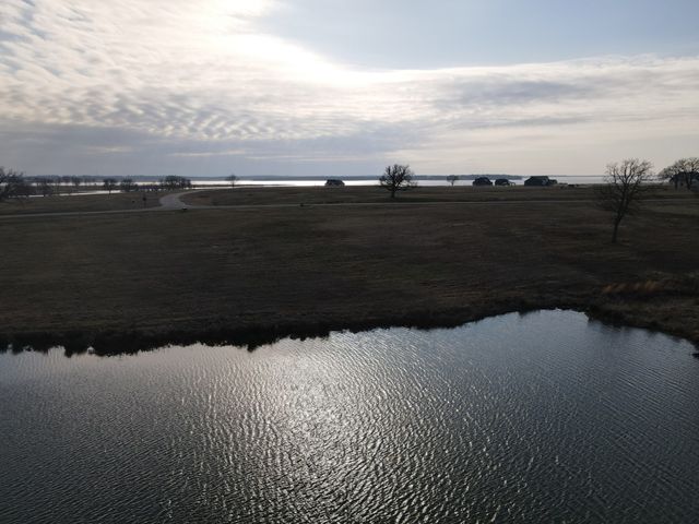 340 Peninsula Drive, Honey Grove, TX 75446