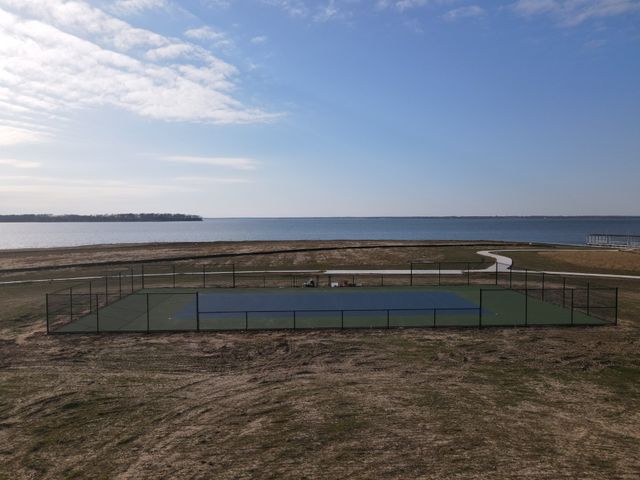 340 Peninsula Drive, Honey Grove, TX 75446