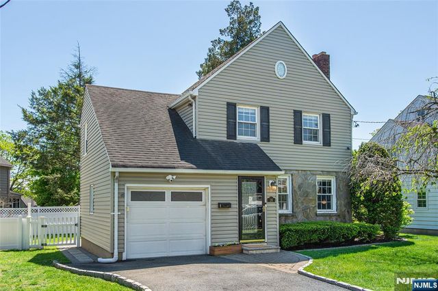 16 Haines Drive, Bloomfield, NJ 07003