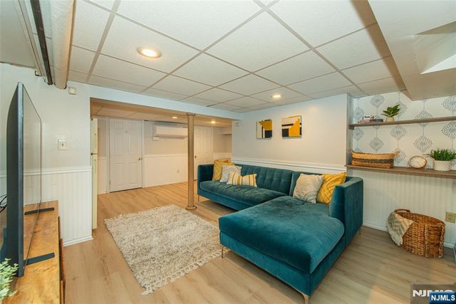 16 Haines Drive, Bloomfield, NJ 07003