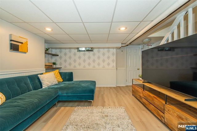 16 Haines Drive, Bloomfield, NJ 07003