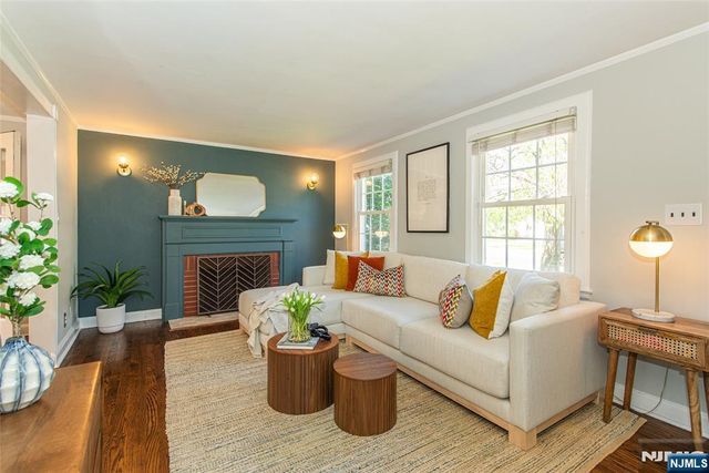16 Haines Drive, Bloomfield, NJ 07003