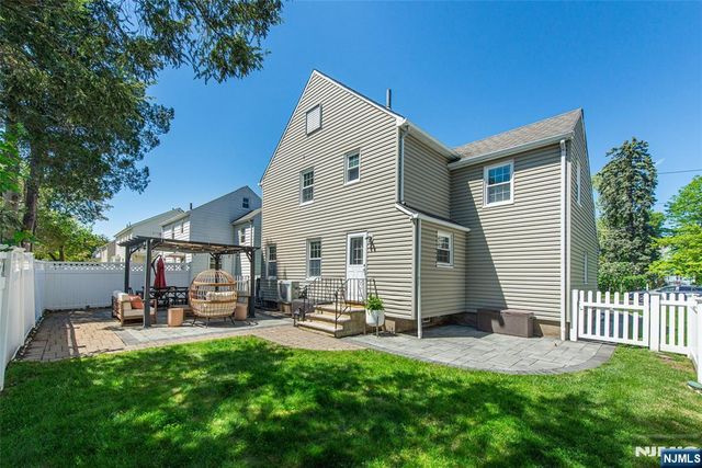 16 Haines Drive, Bloomfield, NJ 07003