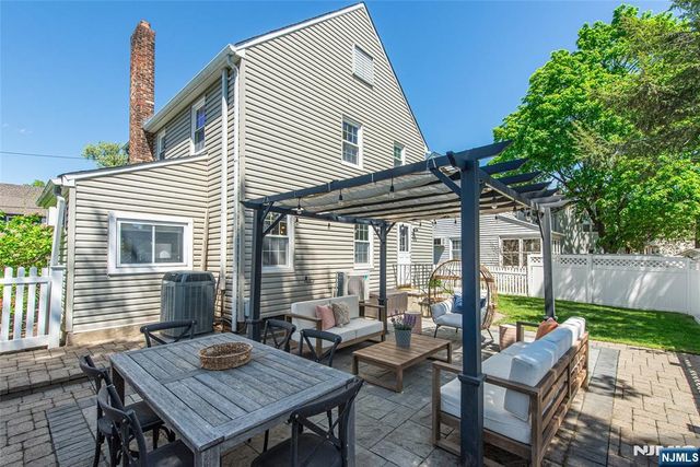 16 Haines Drive, Bloomfield, NJ 07003