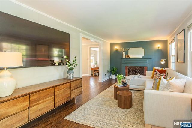16 Haines Drive, Bloomfield, NJ 07003