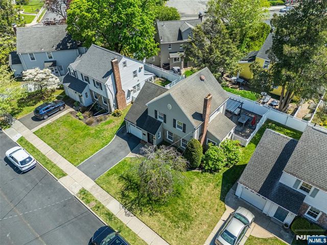 16 Haines Drive, Bloomfield, NJ 07003