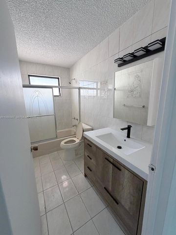 450 NW 43rd Pl front, Miami, FL 33126