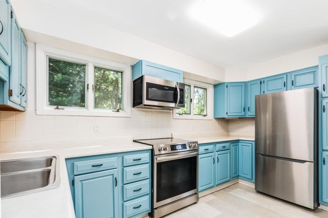 5 Tuttle Court, Rochester, NH 03839