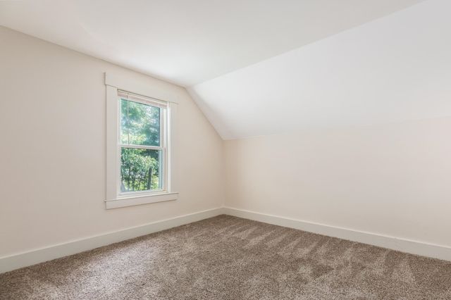 5 Tuttle Court, Rochester, NH 03839