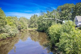 5 Tuttle Court, Rochester, NH 03839