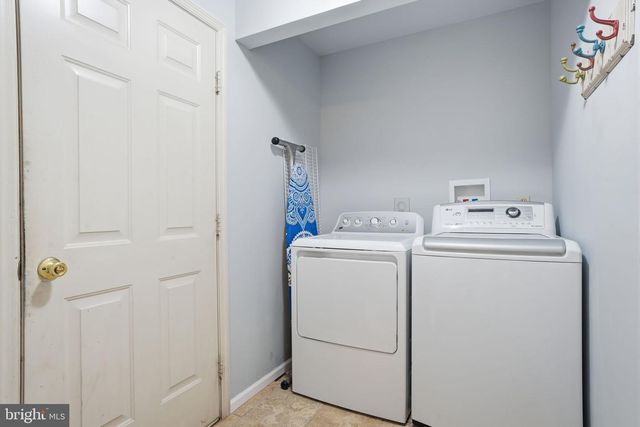 15 COLLEGE ST, Boyertown, PA 19512