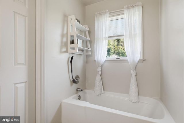 15 COLLEGE ST, Boyertown, PA 19512