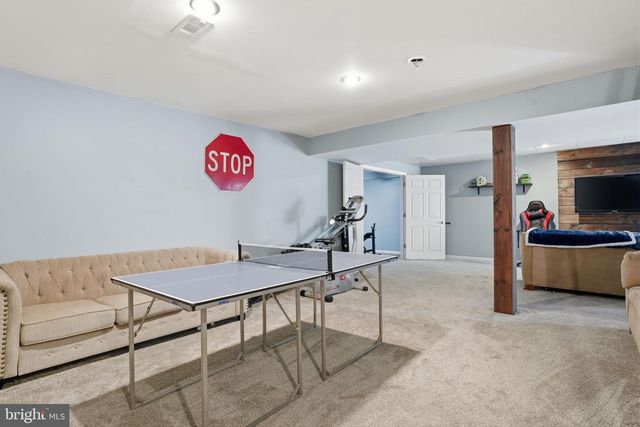 15 COLLEGE ST, Boyertown, PA 19512