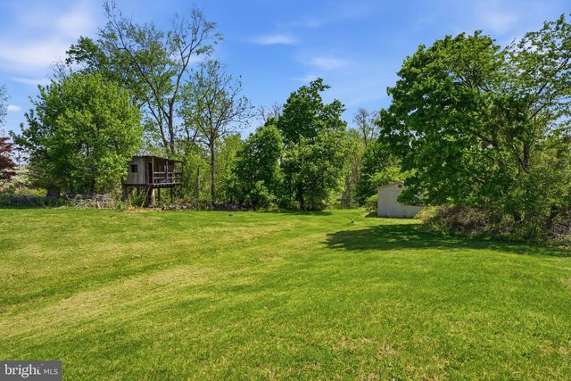15 COLLEGE ST, Boyertown, PA 19512