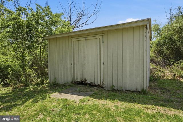 15 COLLEGE ST, Boyertown, PA 19512