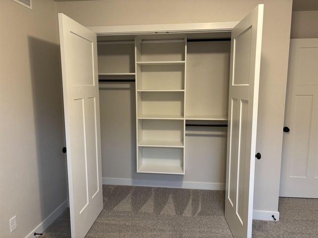 N3987 WETTERING WAY, Kaukauna, WI 54130