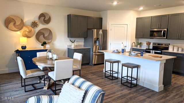 655 Saint Andrews Drive, Kingsport, TN 37664