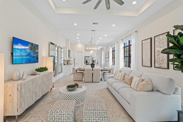 520 SE Fascino Circle, Port St. Lucie, FL 34984