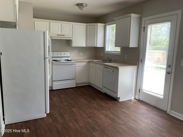 4836 Acres Drive, Wilmington, NC 28411